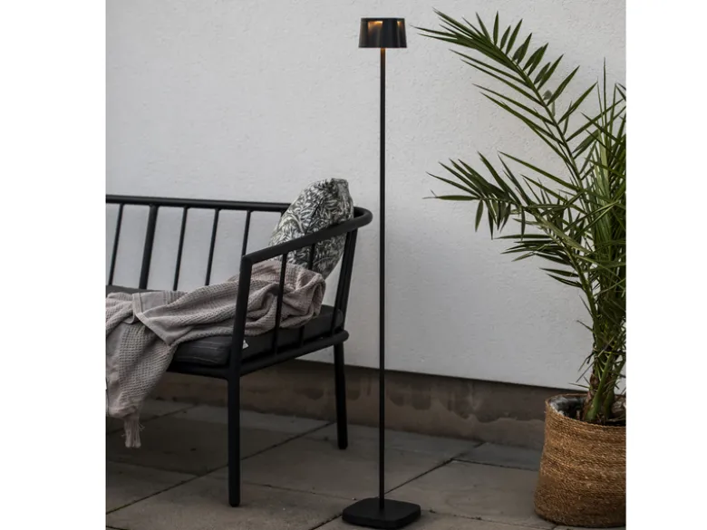 Akku Stehlampe NICE für Outdoor dimmbar, kabellos in Schwarz, klein 120cm