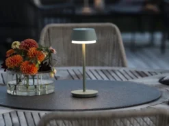 Akku Tischleuchte LYON für Outdoor dimmbar, kabellos in Mintgrün, 30cm