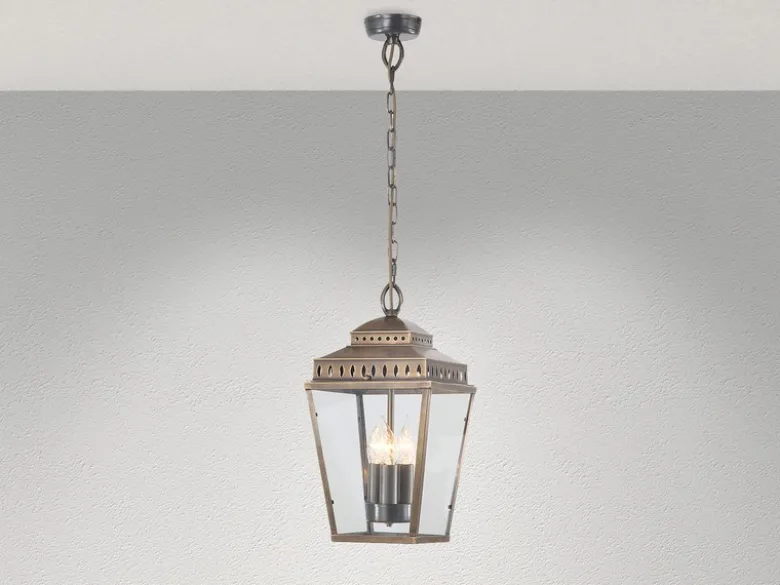 Außenhängeleuchte MANSION HOUSE im Landhausstil, Altmessing Ø22cm