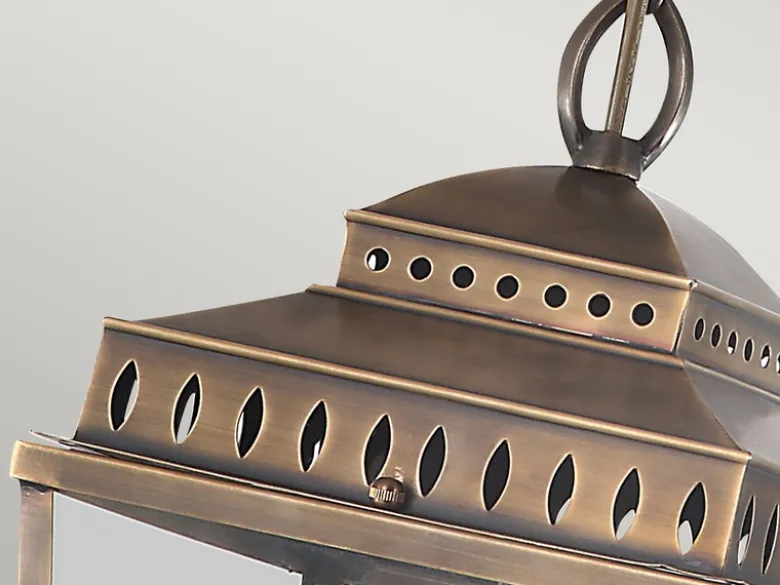 Außenhängeleuchte MANSION HOUSE im Landhausstil, Altmessing Ø22cm
