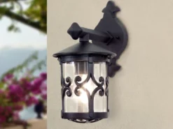 Außen Wandlaterne HEREFORD aus Alu im Landhausstil, Schwarz Höhe 31cm