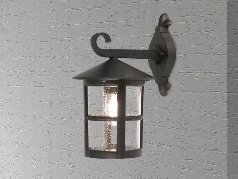 Außen Wandlaterne HEREFORD aus Alu im Landhausstil, Schwarz Höhe 34,5cm