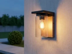 Außenwandleuchte ARDILA Holzoptik mit E27 Glas Lampenschirm, Höhe 19cm
