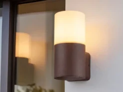 Außenwandleuchte HOOSIC aus Aluminium in Rostoptik E27, Höhe 17,5cm