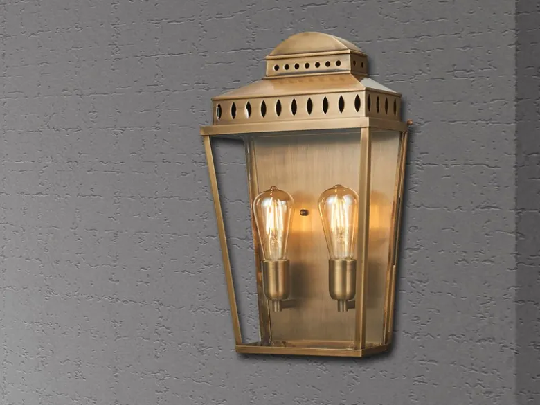 Außenwandleuchte MANSION HOUSE im Landhausstil, Altmessing Höhe 49cm