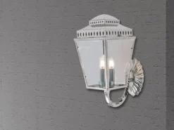 Außenwandleuchte MANSION HOUSE im Landhausstil, Silber Höhe 48cm
