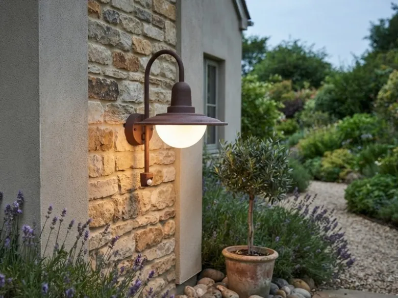 Außenwandleuchte mit Bewegungsmelder & E27 LED Landhausstil Rostoptik, Höhe 45cm