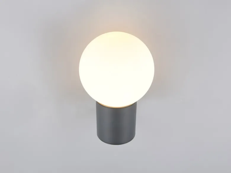 Außenwandleuchte MURES aus Aluminium in Anthrazit mit Glaskugel, Höhe 28cm