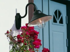 Außenwandleuchte VEGA im Landhausstil Aluminium Schwarz, Höhe 30cm