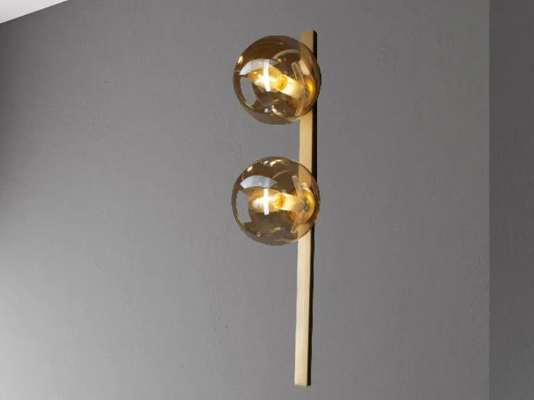 Außergewöhnliche LED Wandlampe Messing 2 flammig Glaskugel Amber, Höhe 60cm