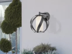 Außergewöhnliche Wandleuchte BLACKSMITH für Innen & Außen, Höhe 28cm