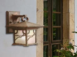 Ausgefallene LED Außenwandleuchte im antiken Laternenlook, Höhe 24cm