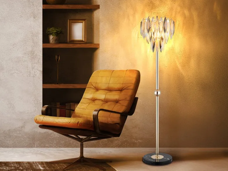 Ausgefallene LED Stehlampe Gold mit 3-farbigem K9 Kristall, Höhe 165cm