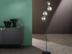 Ausgefallene LED Stehlampe mehrflammig Schwarz - Glaskugeln Rauchglas, H: 160cm