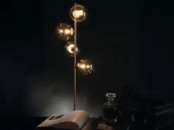 Ausgefallene LED Stehlampe mehrflammig Gold - Glaskugeln Bernstein Höhe 160cm