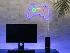 Ausgefallene Neon LED Wandleuchte GAMER mit USB Kabel & Schalter, Breite 41cm