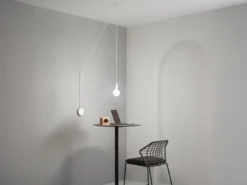 Ausgefallene Pendelleuchte 1-flammig in Weiß - Wandmontage, Kabel 5m