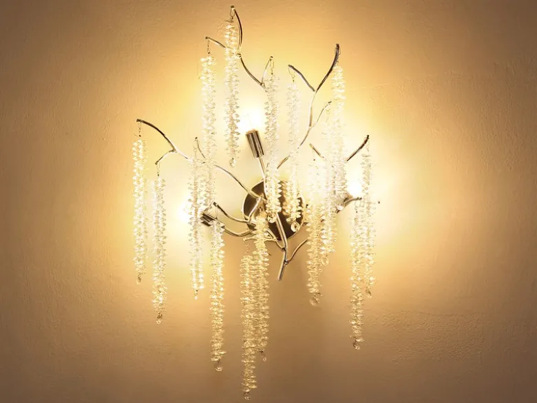 Ausgefallene Wandleuchte LAVERNE Silber Chrom mit Kristall, Höhe 60cm