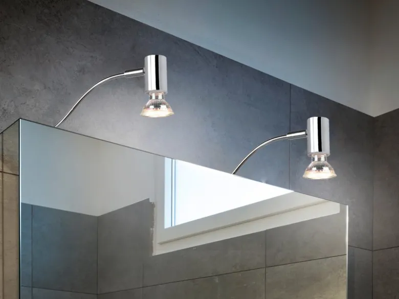 Badezimmerlampe GIADA in Chrom für Spiegelschrank mit schwenkbarem Spot
