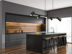 Balkenpendelleuchte MARLEY 6-flammig lang in Schwarz, Breite 115cm