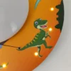 Coole Deckenlampe mit Dino Motiv fürs Kinderzimmer, Schlummerlicht, bunt Ø 54cm