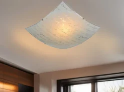 Deckenleuchte SIGNA aus Glas mit Signatur Dekor, Quadrat 40cm