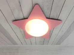 Deckenleuchte Stern fürs Kinderzimmer mit Holz in Pastellrosé, Ø 53cm & E27 LED