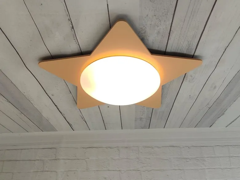 Deckenleuchte Stern fürs Kinderzimmer mit Holz Pfirsichfarben, Ø 53cm & E27 LED
