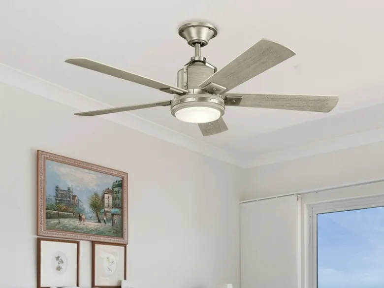Deckenventilator COLERNE mit Holzflügeln, Licht und Fernbedienung, Ø 132cm