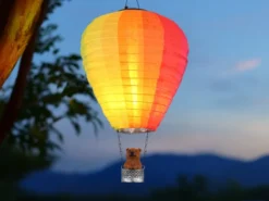 Deko Solarleuchte mit buntem Heißluftballon & Bär im Korb, Höhe 44cm