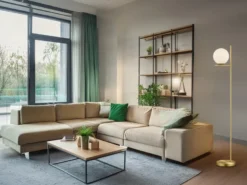 Design LED Stehleuchte in Messing matt mit Lampenschirm Kugel Opalglas, H: 150cm