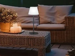 Dimmbare Outdoor Akku Tischlampe FLUS ohne Stromkabel - Höhe 38cm