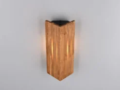 Dreieckige Wandleuchte KARUNI mit Naturholz, Höhe 30cm