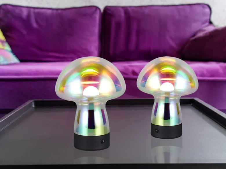 2er SET kleine Akku Tischleuchten aus irisierendem Glas, Höhe 18cm