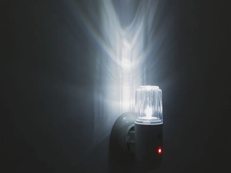 2er Set LED-Nachtlichter 3in1 Multifunktions-LED Taschenlampe & Notbeleuchtung