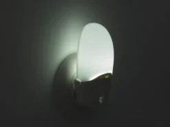 2er Set LED-Nachtlichter OVAL mit Dämmerungssensor für Ihre Sicherheit
