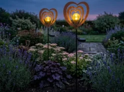 2er Set LED Solar Gartenstecker mit drehbaren Herzen in Rostoptik, Höhe 82cm