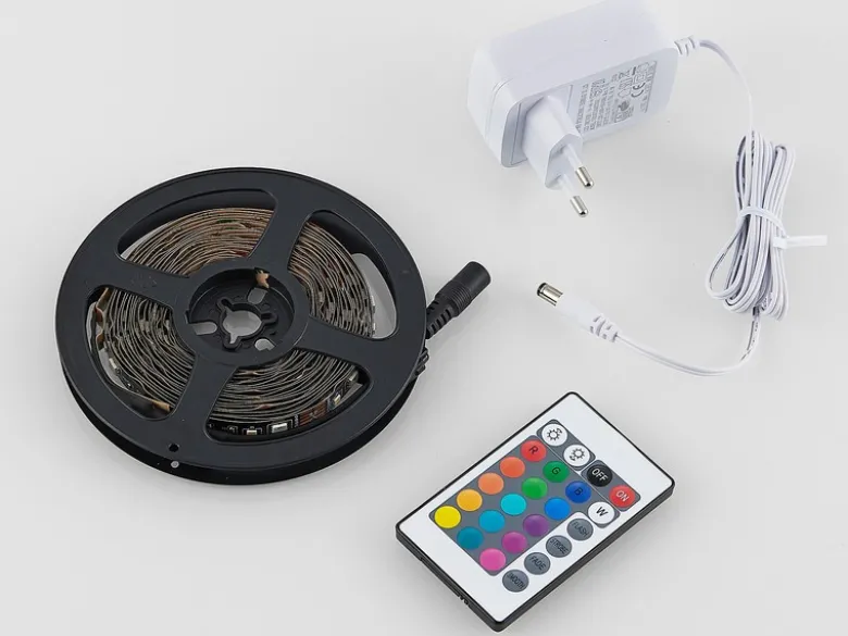 2er Set LED Streifen mit Fernbedienung, RGB Farbwechsel & Dimmer - 5 Meter