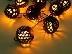 2er Set Solarbetriebene LED Outdoor Lichterketten mit 8 Kugeln, Länge 4,1 Meter