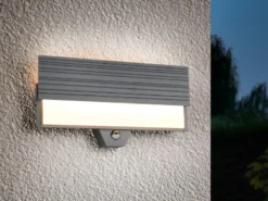 Flache LED Außenwandleuchte MARIZA mit Bewegungsmelder in Anthrazit, Breite 40cm