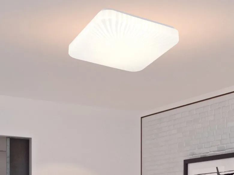 Flache LED Deckenleuchte MANDRIA mit Strahlenmuster, Quadrat 27cm