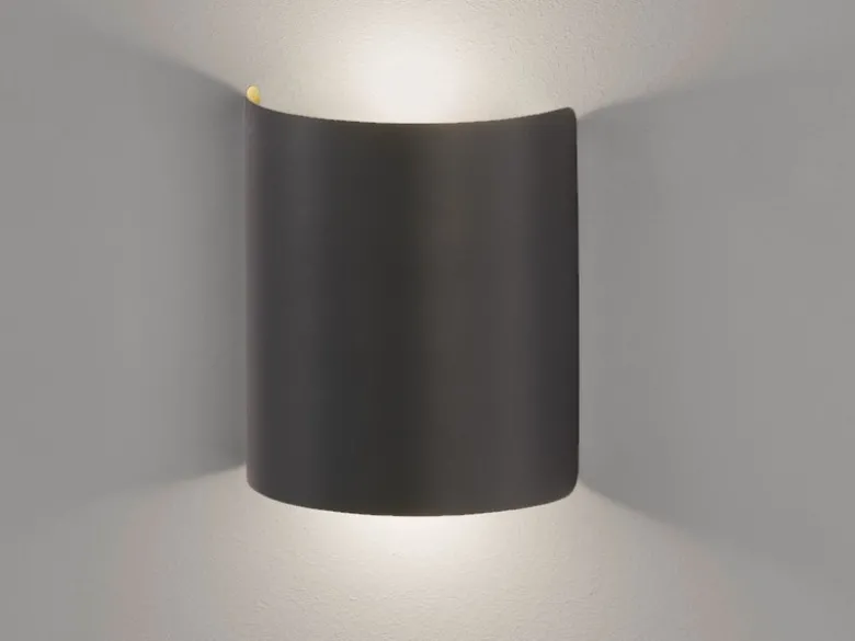 Flache LED Updown Wandleuchte HALV Schwarz / innen Gold, Höhe 15cm