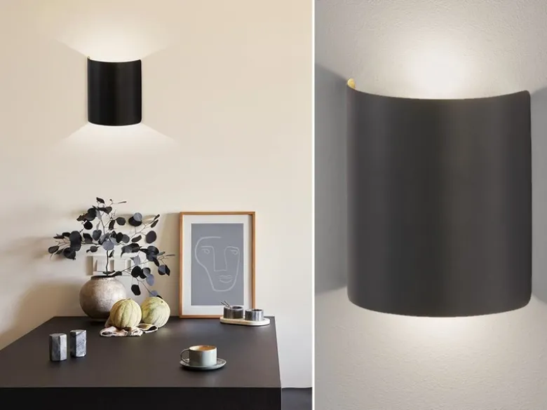 Flache LED Updown Wandleuchte HALV Schwarz / innen Gold, Höhe 15cm