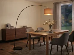 Große Bogenlampe MANSUR Metall Schwarz mit Stoff Lampenschirm Taupe, Höhe 210cm