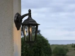 Große LED Außenwandleuchte Laterne hängend aus Aluminium Schwarz, Höhe 45cm