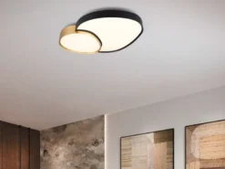 Große LED Deckenleuchte RISE mit Fernbedienung Schwarz Gold, Breite 77cm