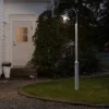 Große LED Mastleuchte aus Aluminium Weiß, Höhe 240cm