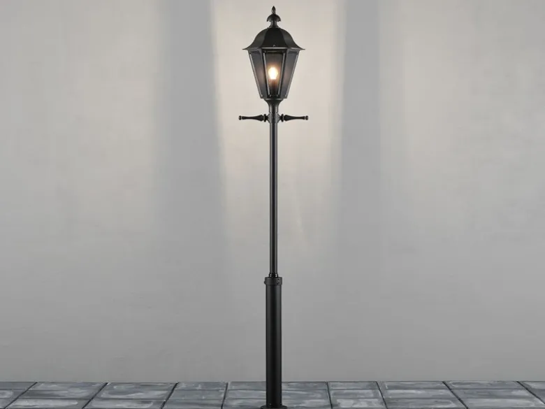 Große LED Mastleuchte aus Aluminium Schwarz, Höhe 260cm