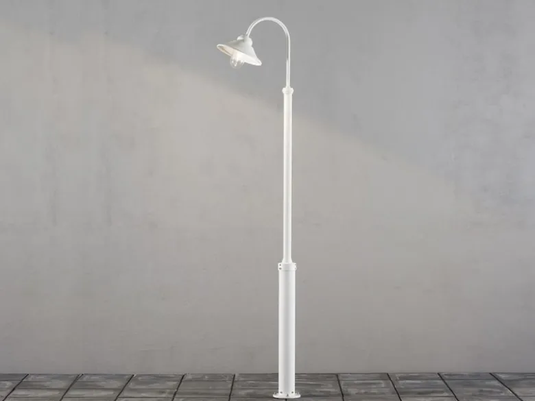 Große Mastleuchte VEGA aus Aluminium Weiß, Höhe 240cm