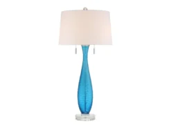 Große Tischleuchte SIGNATURE mit blauem Glasfuß und Stoffschirm in Weiß, H: 85cm